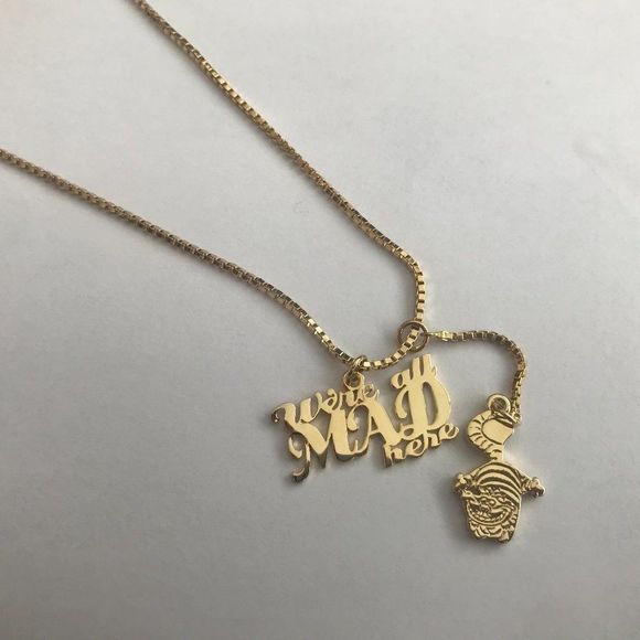 Disney Couture Alice in Wonderland Necklace - Picture 1 of 5